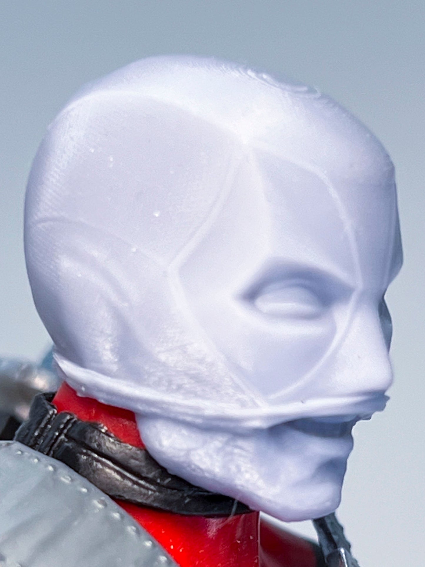 Scarlet Mercenary (Half-Mask Smile Variant)